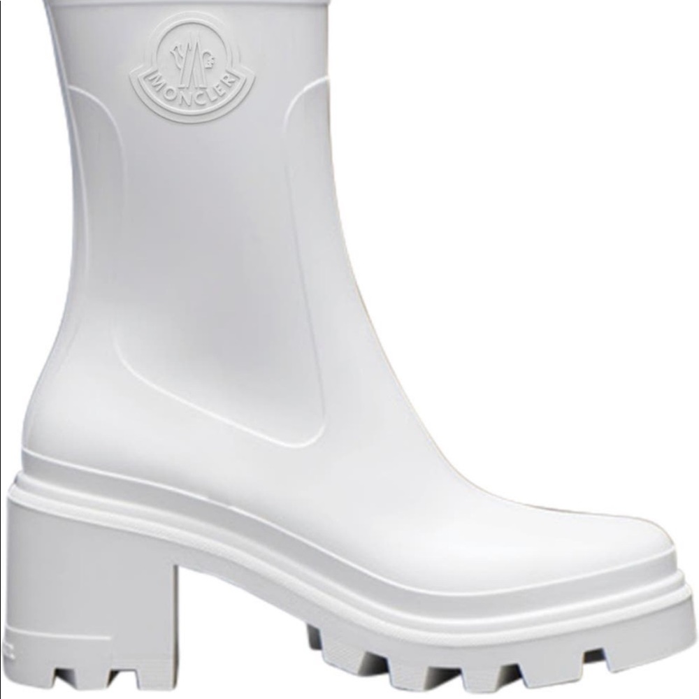 Moncler loftgrip block heel rain boot in white.